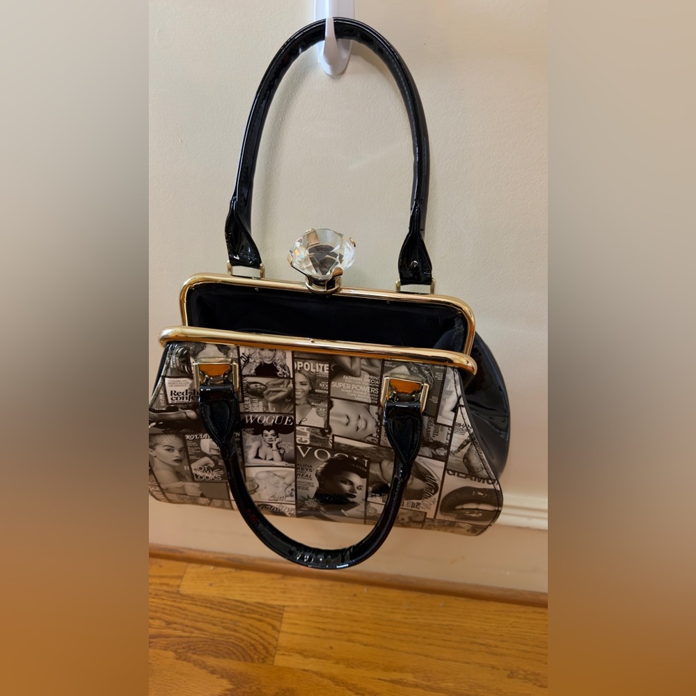 Magazine Bag - Picture 7 of 16